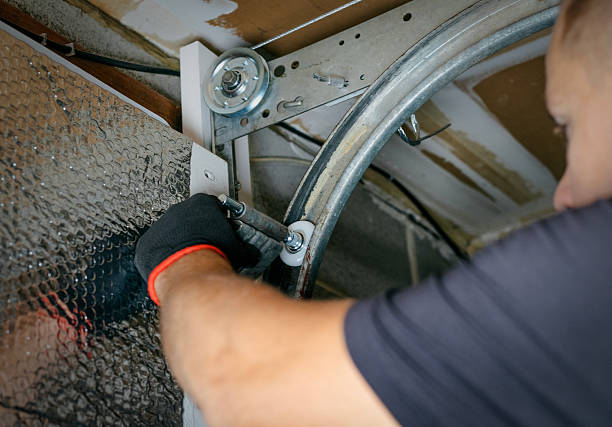 Affordable Garage Door Panel Replacement solutions in Grosse Pointe Woods, MI